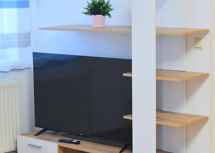Modern Near Station Apartment *