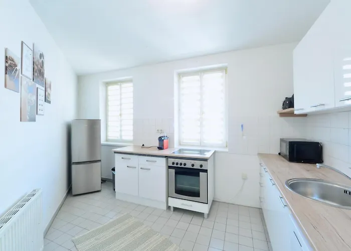 Apartment Modern Near Station